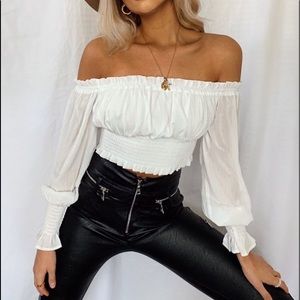 NWT Tiger mist white crop top off the shoulder xs